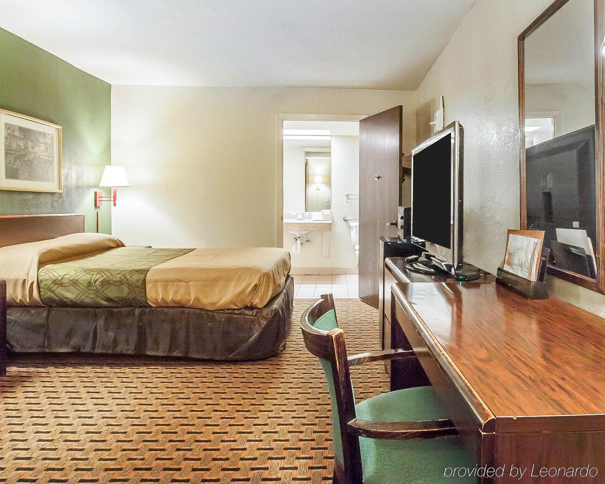 Econo Lodge - Oxmoor Birmingham Buitenkant foto
